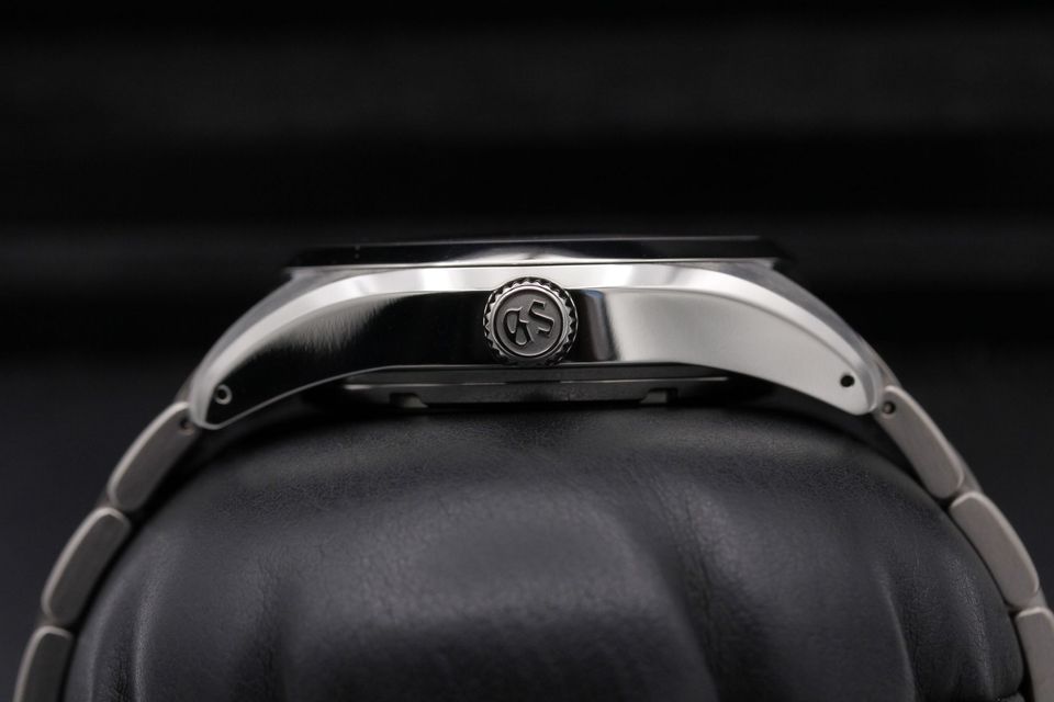 Grand Seiko Heritage Collection SBGA211 Image 3